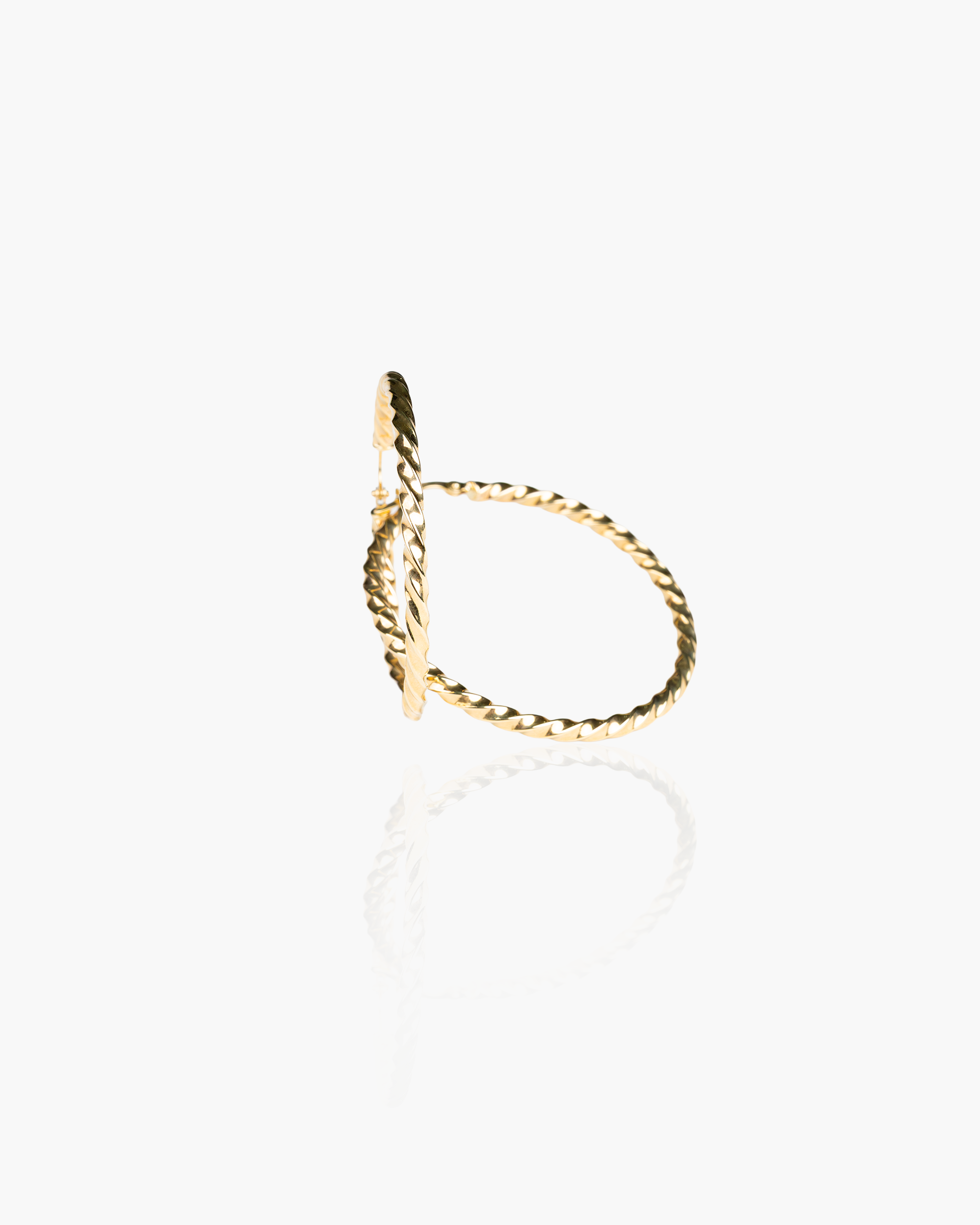 Aretes Adanna